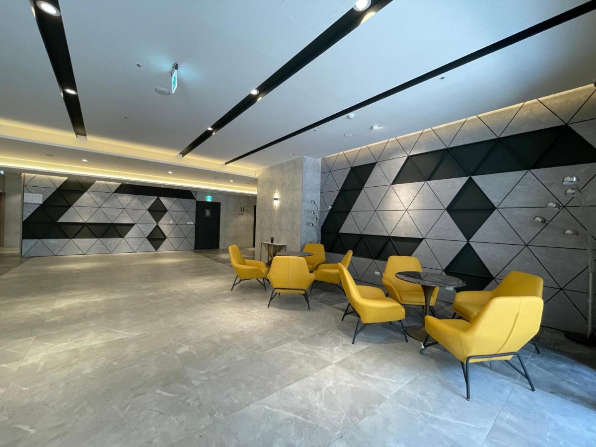 Fullon Poshtel - Kaohsiung Hotel Kültér fotó
