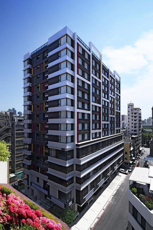 Fullon Poshtel - Kaohsiung Hotel Kültér fotó