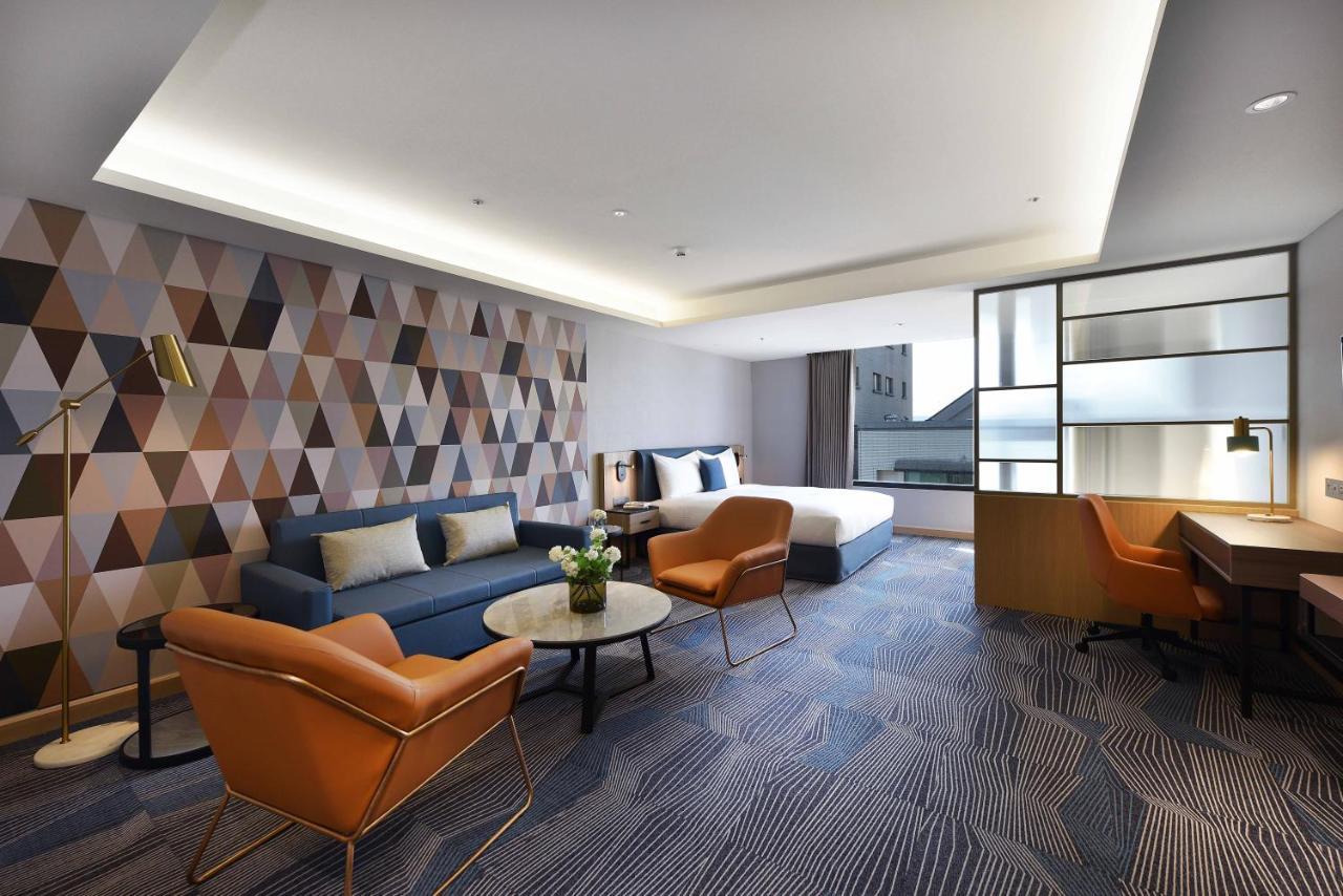 Fullon Poshtel - Kaohsiung Hotel Kültér fotó