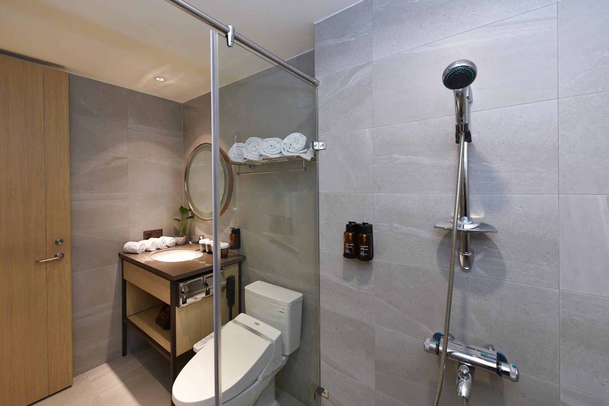 Fullon Poshtel - Kaohsiung Hotel Kültér fotó