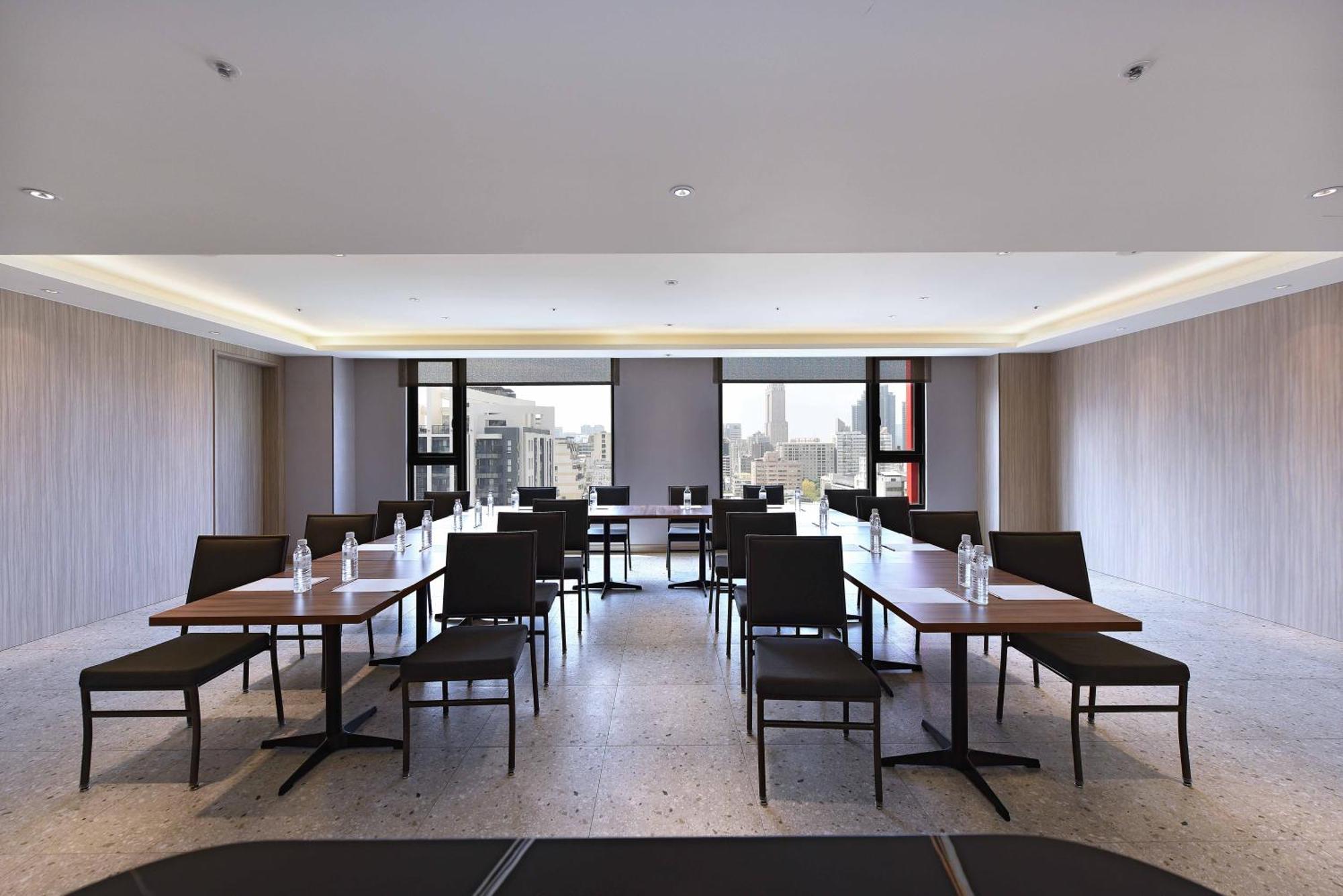 Fullon Poshtel - Kaohsiung Hotel Kültér fotó