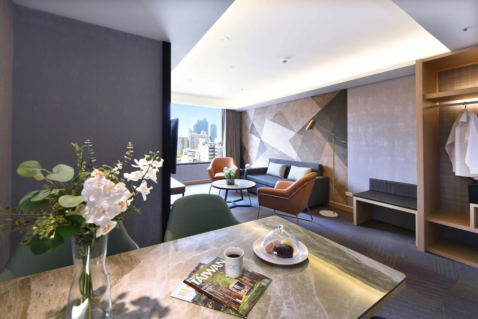 Fullon Poshtel - Kaohsiung Hotel Kültér fotó
